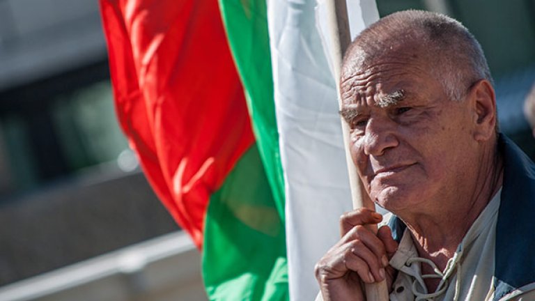 Радостни, зажаднели, депутати...