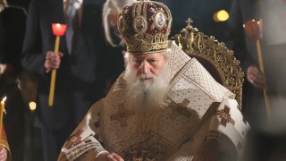 По-рано се появи информация, че негово светейшество няма да присъства на службата
