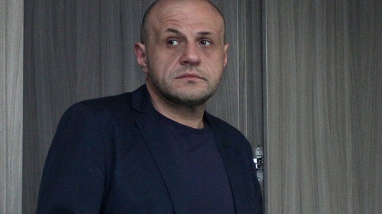 "Леко се притеснявам, че мине се - не мине месец, все искате да ме пратите някъде и го приемам като укор, че не си върша добре работата в Министерски съвет", беше отговорът на Томислав Дончев на въпроса дали той ще бъде номиниран за еврокомисар