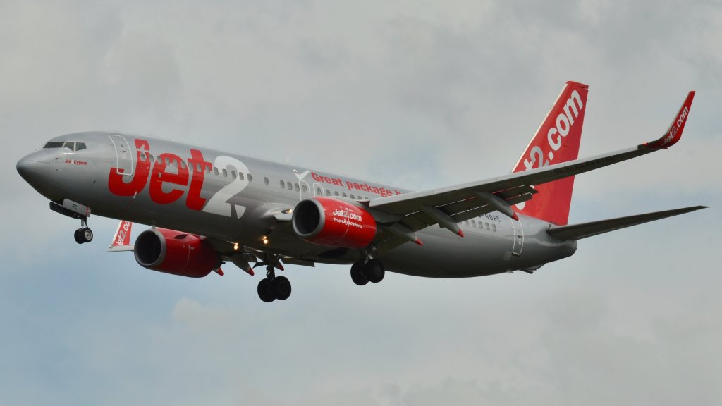 Boeing_737-800_Jet2.com_(EXS)_G-GDFC_-_MSN_28375_85_-_Named_Jet2Cyprus_(10297508093)