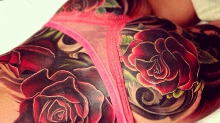 5. Черил Коул ни направи съпричастни с огромната си татуировка с рози на задните части. Наистина не беше необходимо.