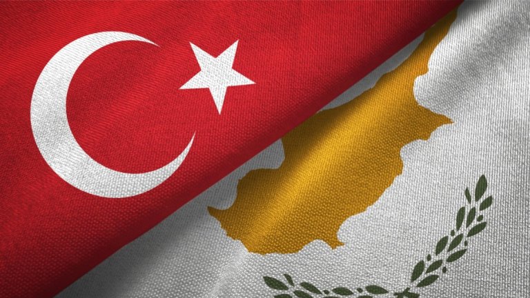 Два турски кораба търсят подводни ресурси край бреговете на Кипър, а международната общност не е щастлива от това.