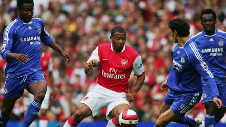 Жулио Баптиста, Арсенал
звяра вкара 4 на Ливърпул на "Анфийлд" за Купата на Лигата, но освен това, няма с какво друго да бъде запомнен в северен Лондон.