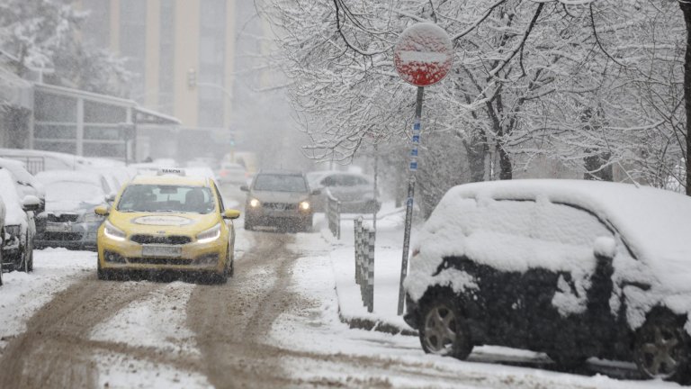 Въведени са ограничения по редица участъци