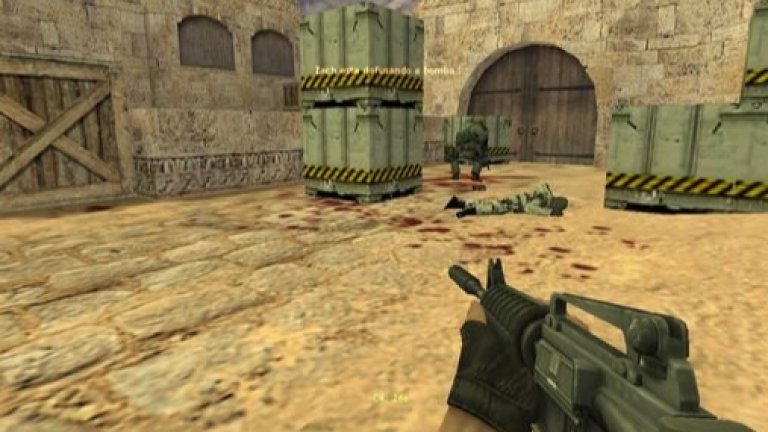 Counter Strike 1.6 
Няма как да не започнем с истинска класика, към която доста хора се върнаха заради настоящата ситуация. И има защо – играта е позната на почти всеки, дори и да не е сред най-запалените геймъри. Не изисква свръхумения, за да играете тази версия на Counter Strike, и повечето трикове се усвояват доста бързо. Има голям избор от карти, макар че по-запознатите предпочитат няколко от най-популярните като Dust и Militia. Съвсем спокойно може да предизвикате повече хора на двубой, но трябва да имате едно наум – някои карти все пак налагат ограничение колко играчи могат да се включат. Но освен ако не сте наистина огромна компания, можете да си спретнете една първокласна олдскуул стрелба, преследване и игри на котка и мишка.