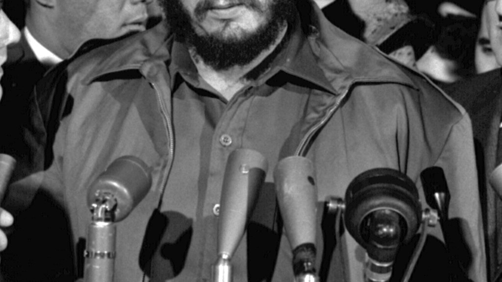 Fidel_Castro_-_MATS_Terminal_Washington_1959_(cropped)