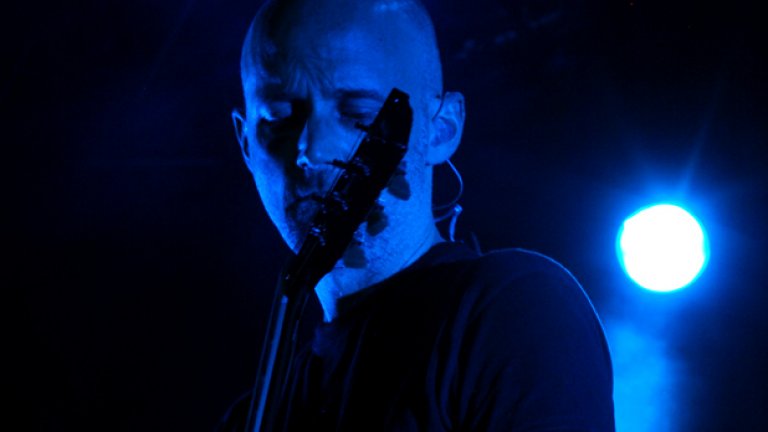 След Skunk Anansie Моби дръпна още около 5 хиляди души към главната сцена
