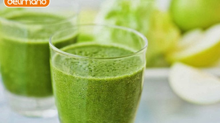 Следпразнично детоксикиращо смути
• 1/2 краставица  
• 1/4 ананас  
• 1 ябълка  
• 2 с.л. лимонов сок 
• 50 г спанак  
• 1/2 авокадо  
• 30 г бадеми  
• 3 кубчета лед  
• вода до линията на уреда 
След празниците трябва да възстановим здравословния режим - плодове, зеленчуци и много упражнения. Прави си това смути всяка сутрин за три дни и ще усетиш, че храносмилателният тракт вече не страда. Вече няма да усещаш глад за сладкишите от празниците