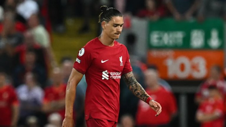 Подиграват рекордната покупка на Ливърпул за гаф на тренировка (видео)