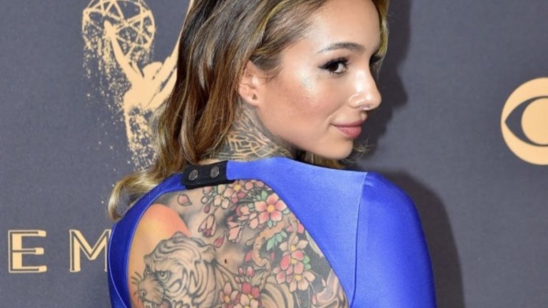 Клео - татуираната муза на Джоел Кинаман от The Killing