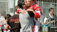 Естебан Окон с баща си в годините, в които Формула 1 все още е далечна мечта за момчето.