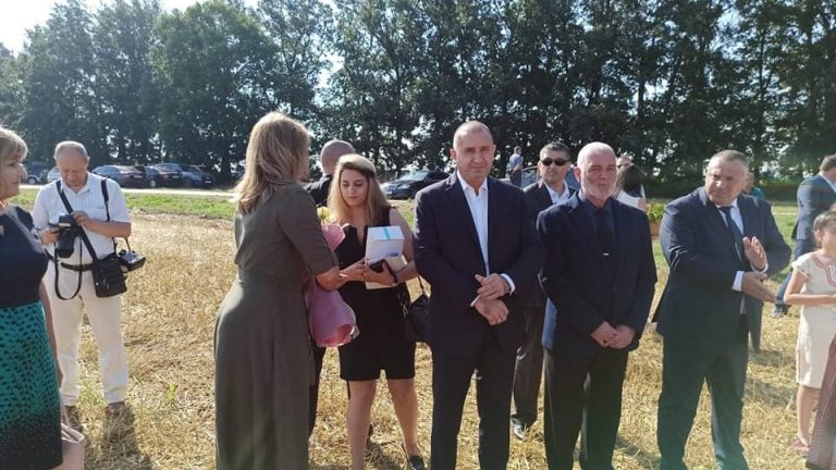 Президентът обеща да не бави процеса по връчването на мандатите за съставяне на правителство и призова депутатите да търсят консенсус за управлението на държавата и за продължаване на демонтирането на предишния модел на управление