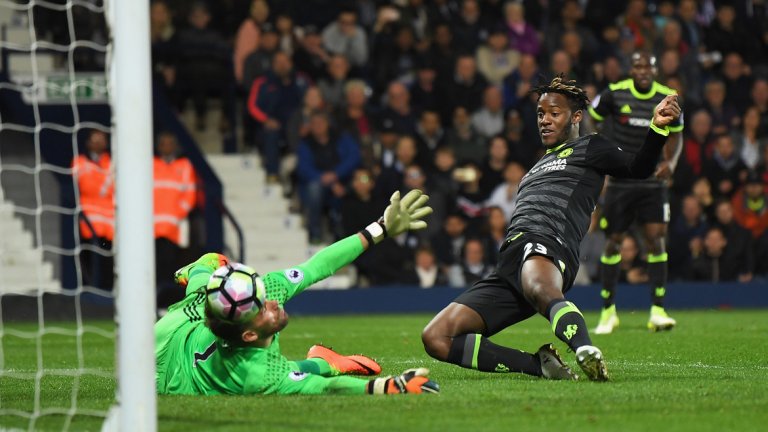 Батушай бележи скъпоценния гол, осигурил шампионския трофей на Челси