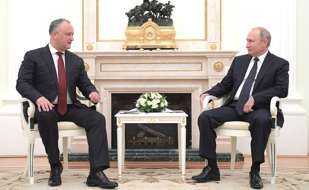 Vladimir_Putin_and_Igor_Dodon_(2018-07-04)_02