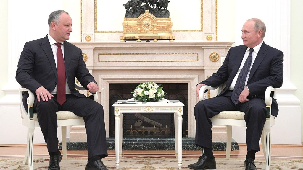 Vladimir_Putin_and_Igor_Dodon_(2018-07-04)_02
