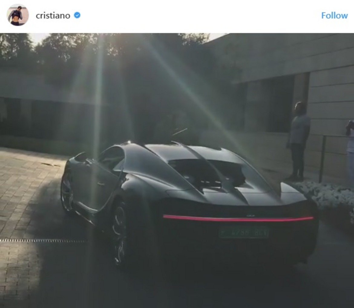 "Ново животно в сградата - Bugatti Chiron.", похвали се суперзвездата на Рал Мадрид чрез своя Instagram.