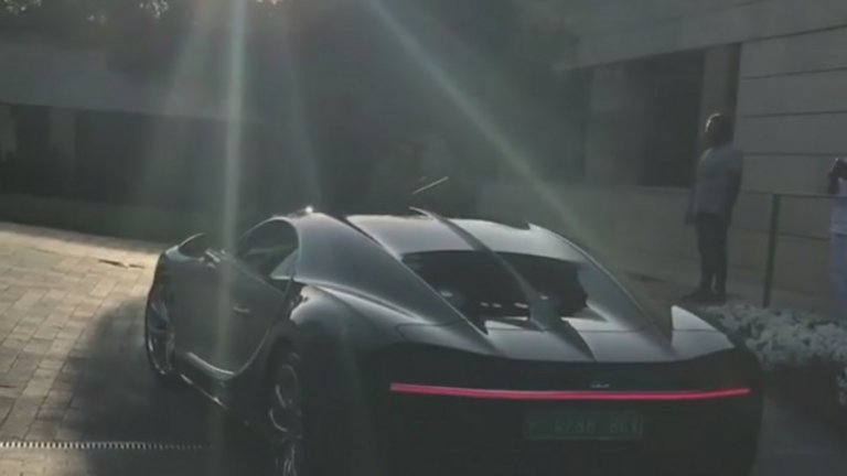 "Ново животно в сградата - Bugatti Chiron.", похвали се суперзвездата на Рал Мадрид чрез своя Instagram.