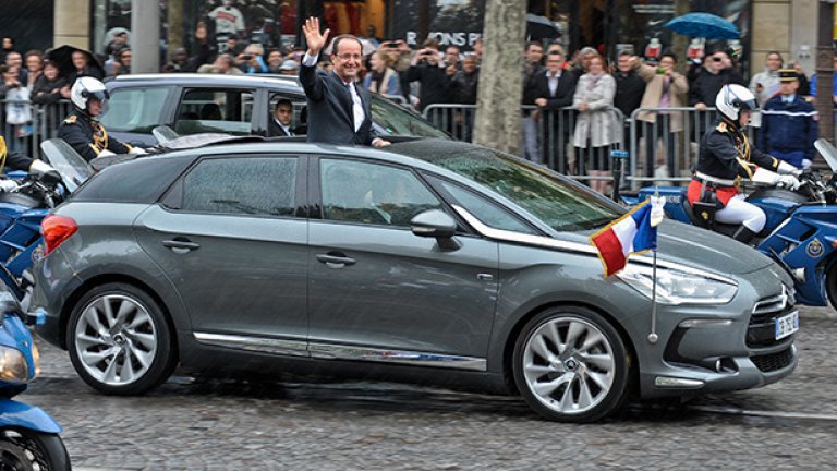 Френският президент Франсоа Оланд се вози на DS5