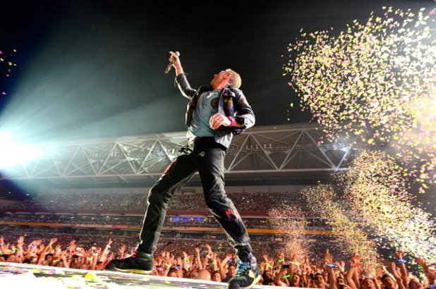 7. Coldplay - 115,5 млн. долара
Печалбите на британската група идват най-вече от световното турне "A Head Full Of Dreams", което акумулира печалби от почти половин милиард долара в рамките на 2 години с обиколките си на общо 5 континента.