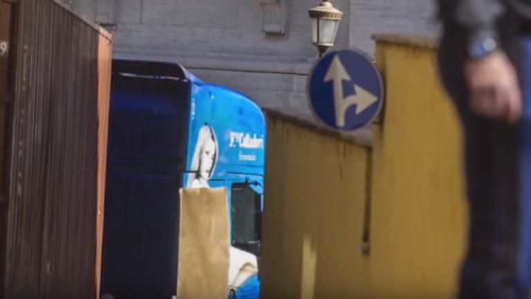 Ватиканът не пусна ТИР с голи жени