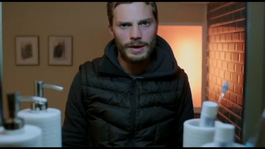 \"The Fall\" 
Британски трилър, в които участва и Джилиян Андерсън от \"Досиетата Х\". 