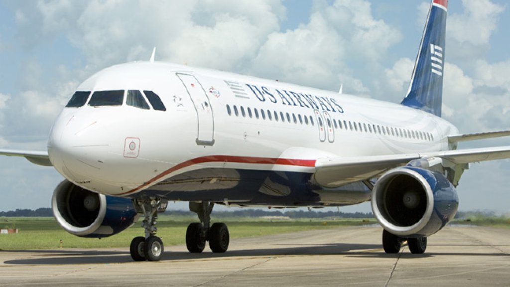 US_Airways_A320_ground