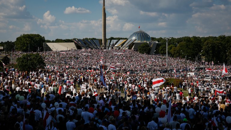 Според всички организатори досега това е най-големият антиправителствен протест досега в страната.