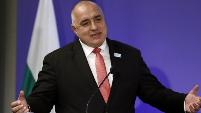 Премиерът изрази сигурност, че България ще се справи с кризата въпреки критиките на опозицията