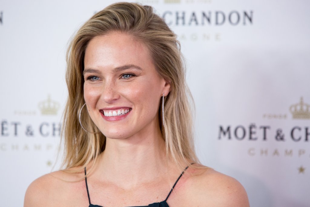Bar Refaeli And 'Moet &amp; Chandon' Celebrates New Year's Eve