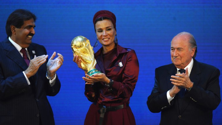 Хамад Бин Халифа ал Тани при обявяването на домакина на Мондиал 2022 през 2010-та година
