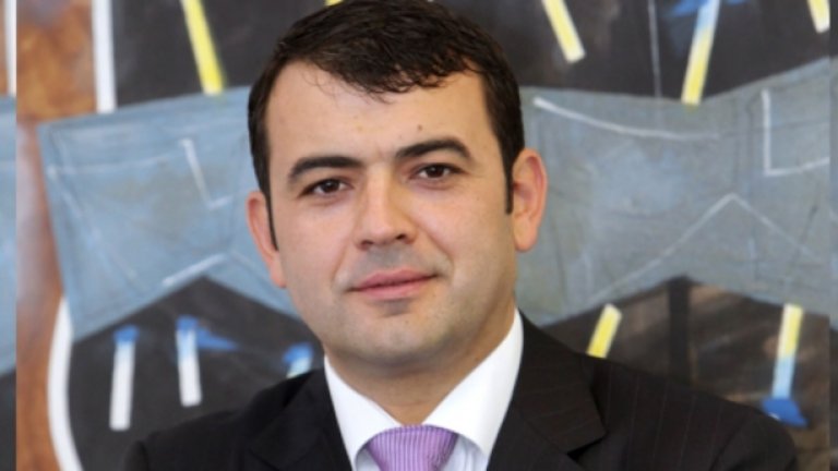 Кирил Габурич намекна, че е обект на натиск