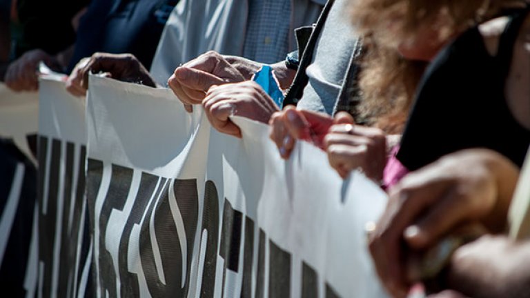 Радостни, зажаднели, депутати...