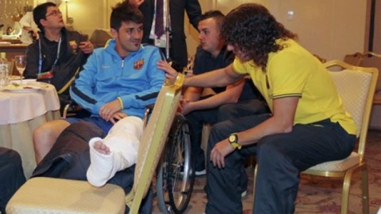 По-малко от седмица след като претърпя операция на левия крак, Давид Вия бе изписан от болницата в Барселона