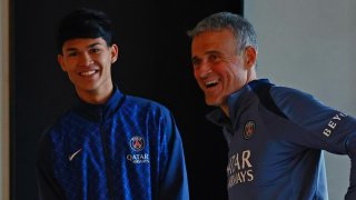 ПСЖ представи талант на Барселона