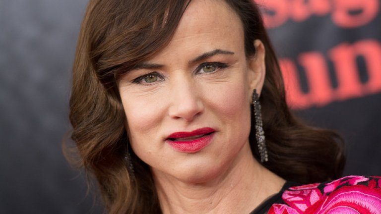 Джулиет Луис
Освен актриса ("Родени убийци“ на Оливър Стоун) и певица със собствена група, Джулиет Луис е и сциентоложка, която горещо защитава религията и Том Круз. "Мейнстрийм медиите се поддържат от фармацевтичните компании и ето – най-голямата звезда в света в момента Том Круз е срещу антидепресантите и веднага го нападат чрез сциентологията“, смята тя.