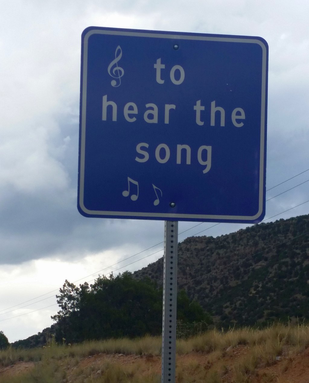 Sign_beside_Tijeras_Musical_Road