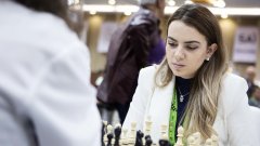 Салимова е на финал! 20-годишната българка ще се бори за титлата на Световната купа по шахмат
