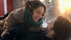 Netflix открива коледния сезон с Джаред Падалеки и Лейтън Мийстър