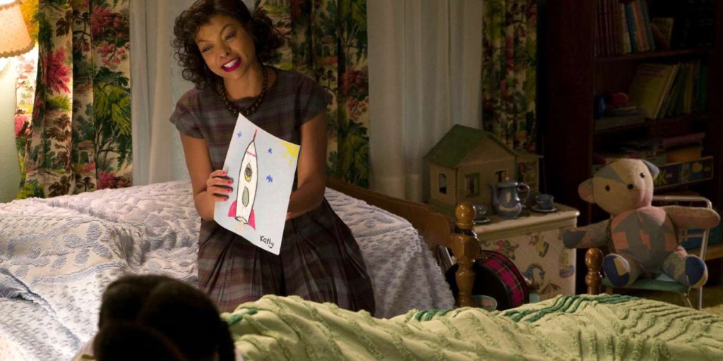 Hidden Figures 
Неразказаната история на три афро-американки, които работят за НАСА, за да изстрелят астронавта Джон Глен в орбита около Земята. 