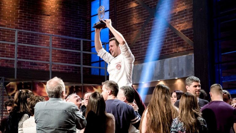 Пожарникарят Станислав Райчев спечели MasterChef със сладка баница