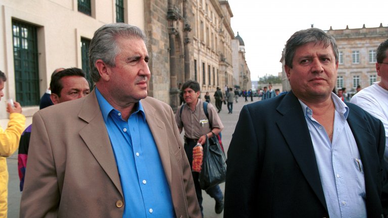 Хуан Давид и Хорхе Луис през 2001 г.