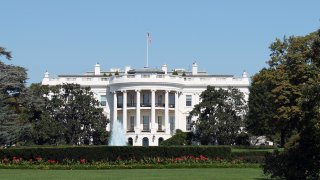 Домът на американските президенти е символ е проектиран от ирландски архитект и построен с труда на стотици роби