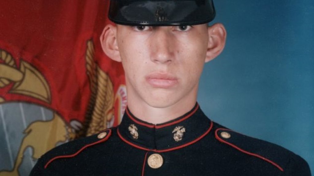 Adam_Driver_Marines