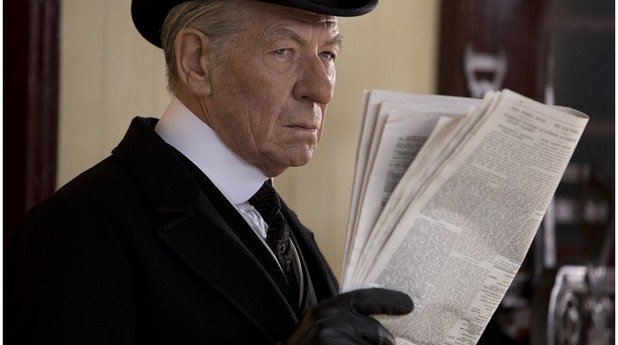 Иън МакКелън в Mr. Holmes (2015) – Тук различното е, че Холмс е стар, персиониран и го мъчи деменция. Нещо, което сякаш никога няма да се случи на Иън Маккелън. Неговият Холмс се опитва да си спомни финалния си случай, а покрай това става приятел и с малко момче, което е негов фен. Което някак ни подсеща за "Богове и чудовища"...