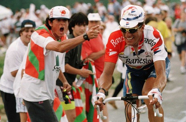 8. Мигел Индурайн, Тур дьо Франс 1996 г.
След като през 1995-а сътворява история, ставайки първият колоездач, спечелил тура в пет поредни издания, Индурайн се готви за шеста поредна титла. Испанецът обаче се появява надебелял, в недобро кондиционно състояние. Не успява да спечели нито един етап и завършва 11-и в генералното класиране.