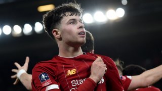 Талантът на Ливърпул, който е готов да измести Трент Александър-Арнолд