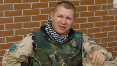 Димитър Шивиков подаде рапорт за освобождаване от военна служба още през юни, но молбата му така и не беше одобрена - до днес