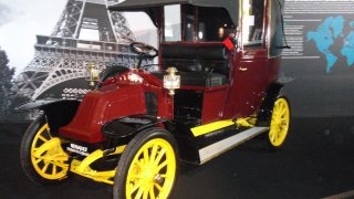 1024px-Taxi_de_la_Marne_Renault_Type_AG_1913