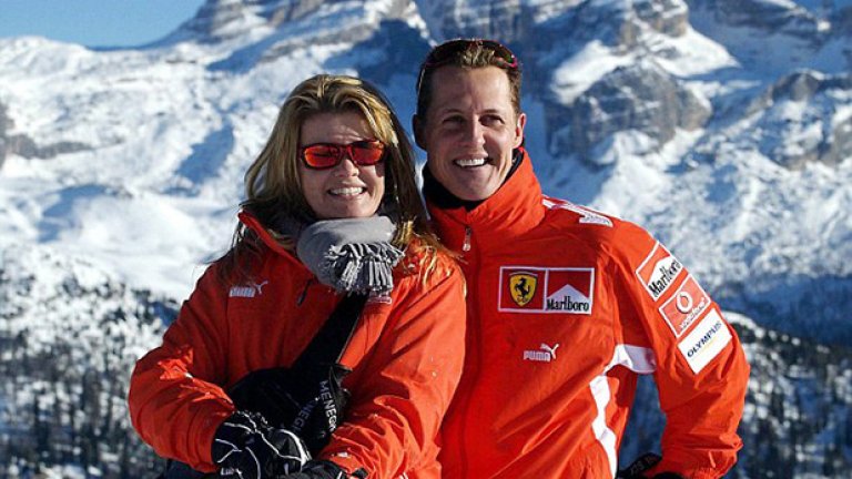 Шумахер и съпругата му Корина на пистата.