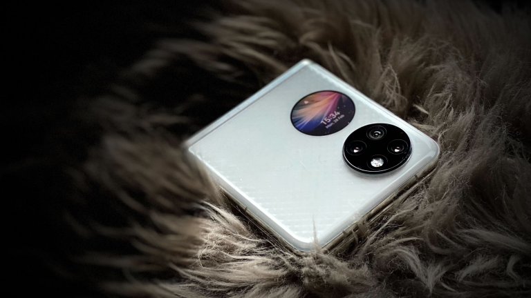 Сгъваемият телефон е по-готин от всякога